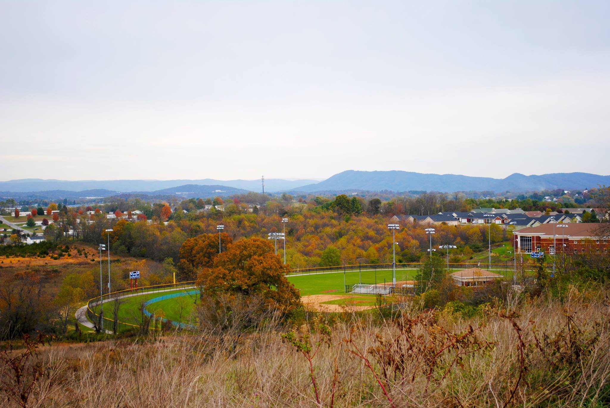 23119916_1860796243935142_4122159447479621207_o